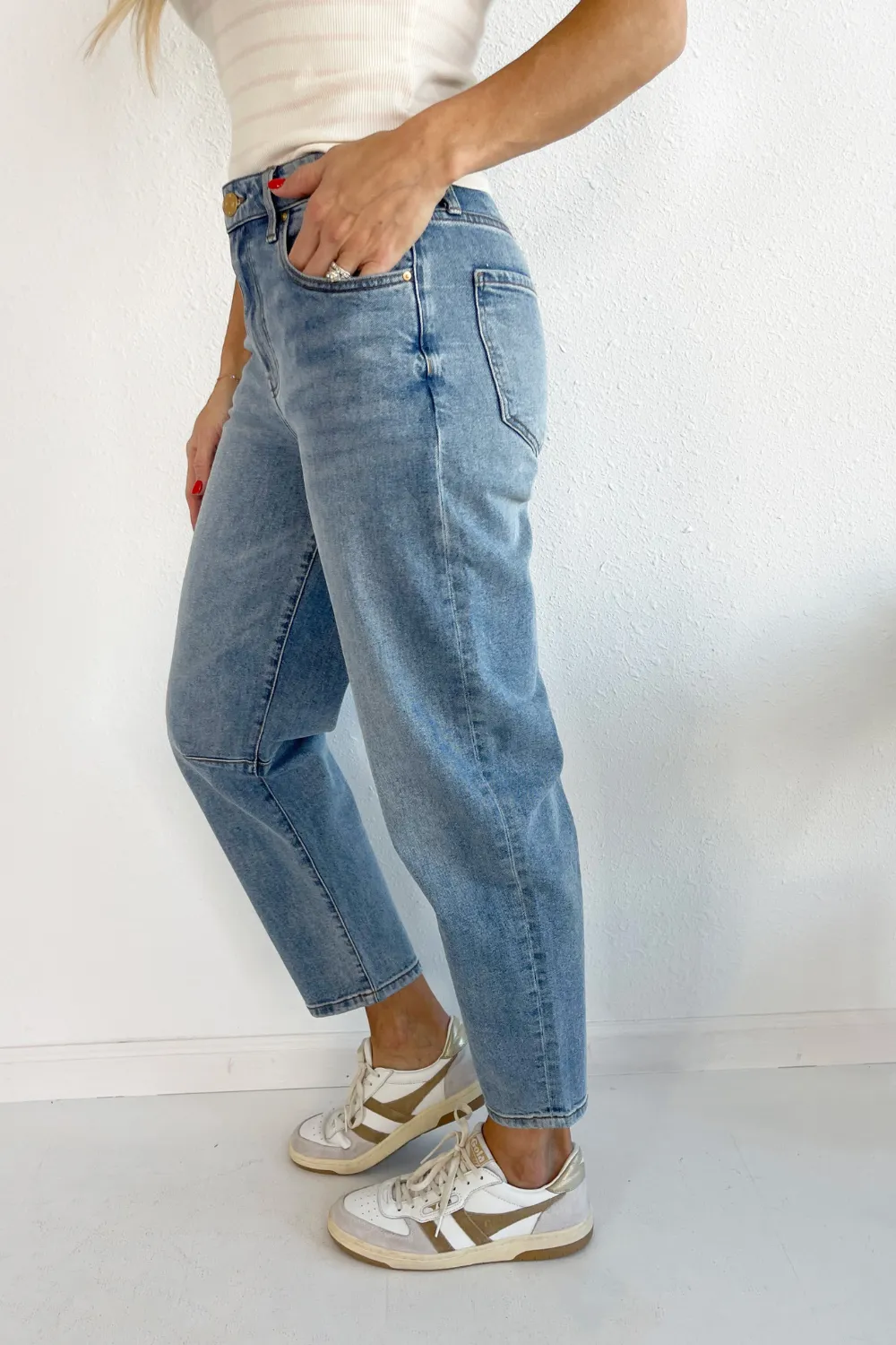 Ashley High Rise Slouchy Barrel Straight Leg