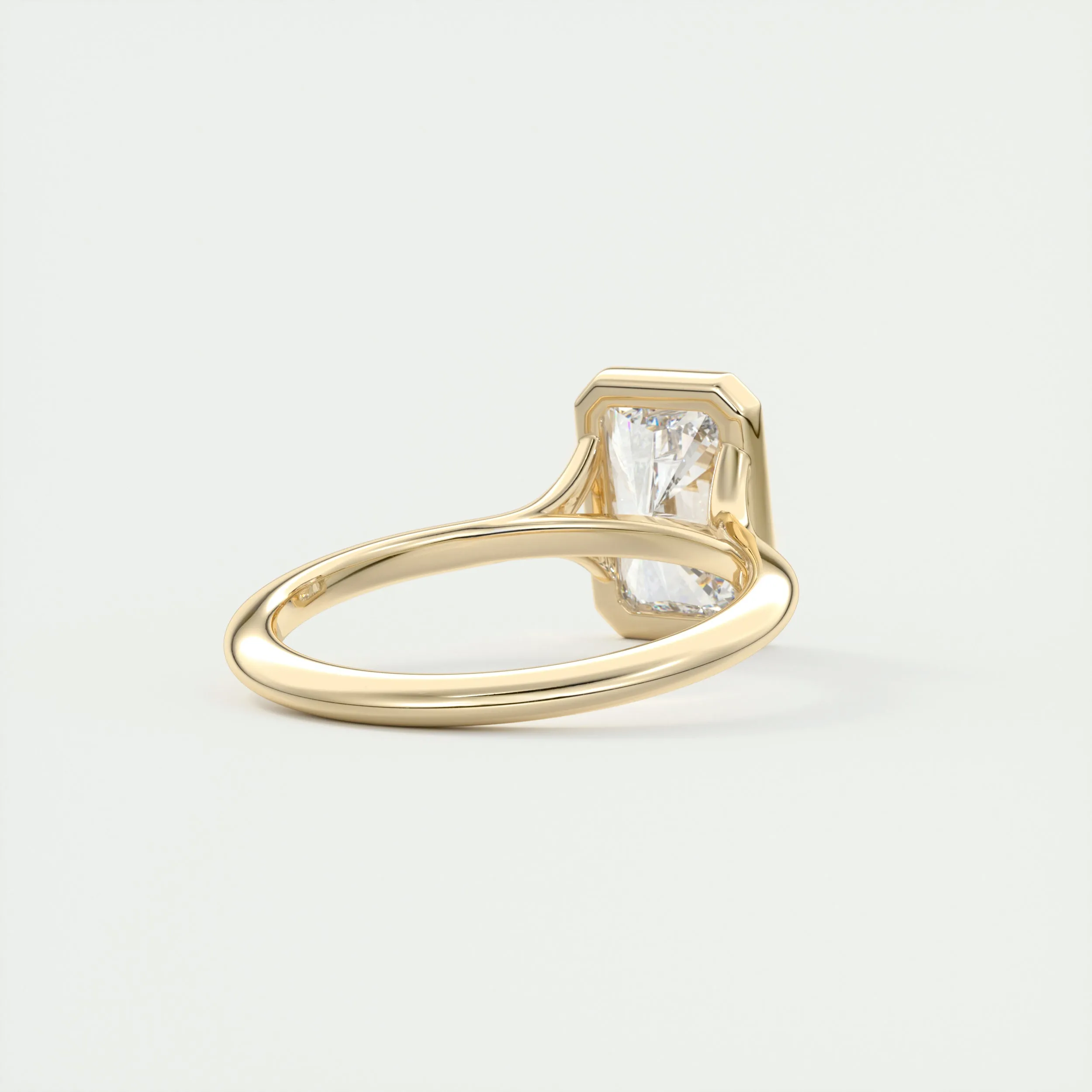 Breezy Bezel | Radiant