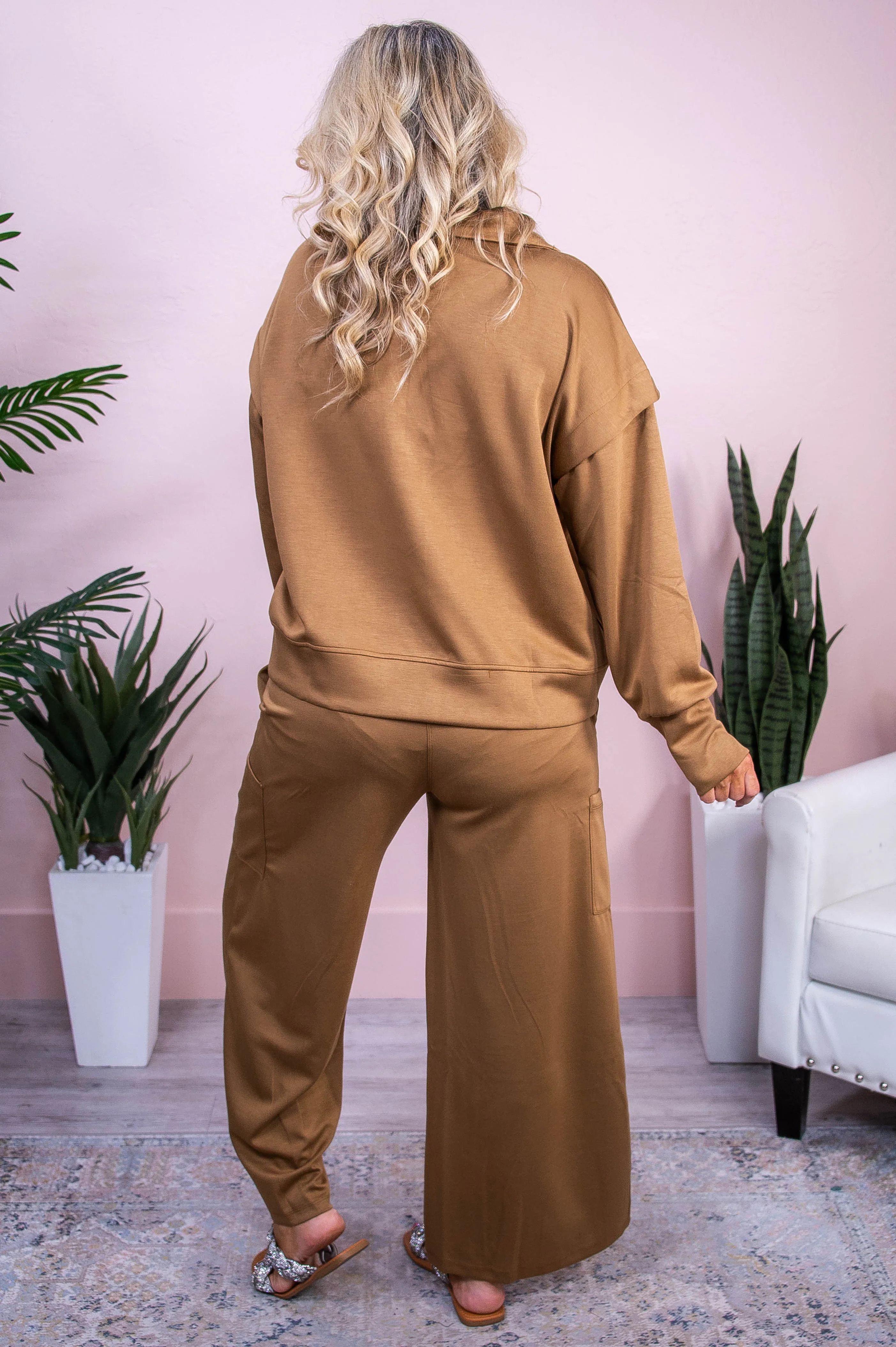 Cozy To The Touch Mocha Solid Top - T10282MO