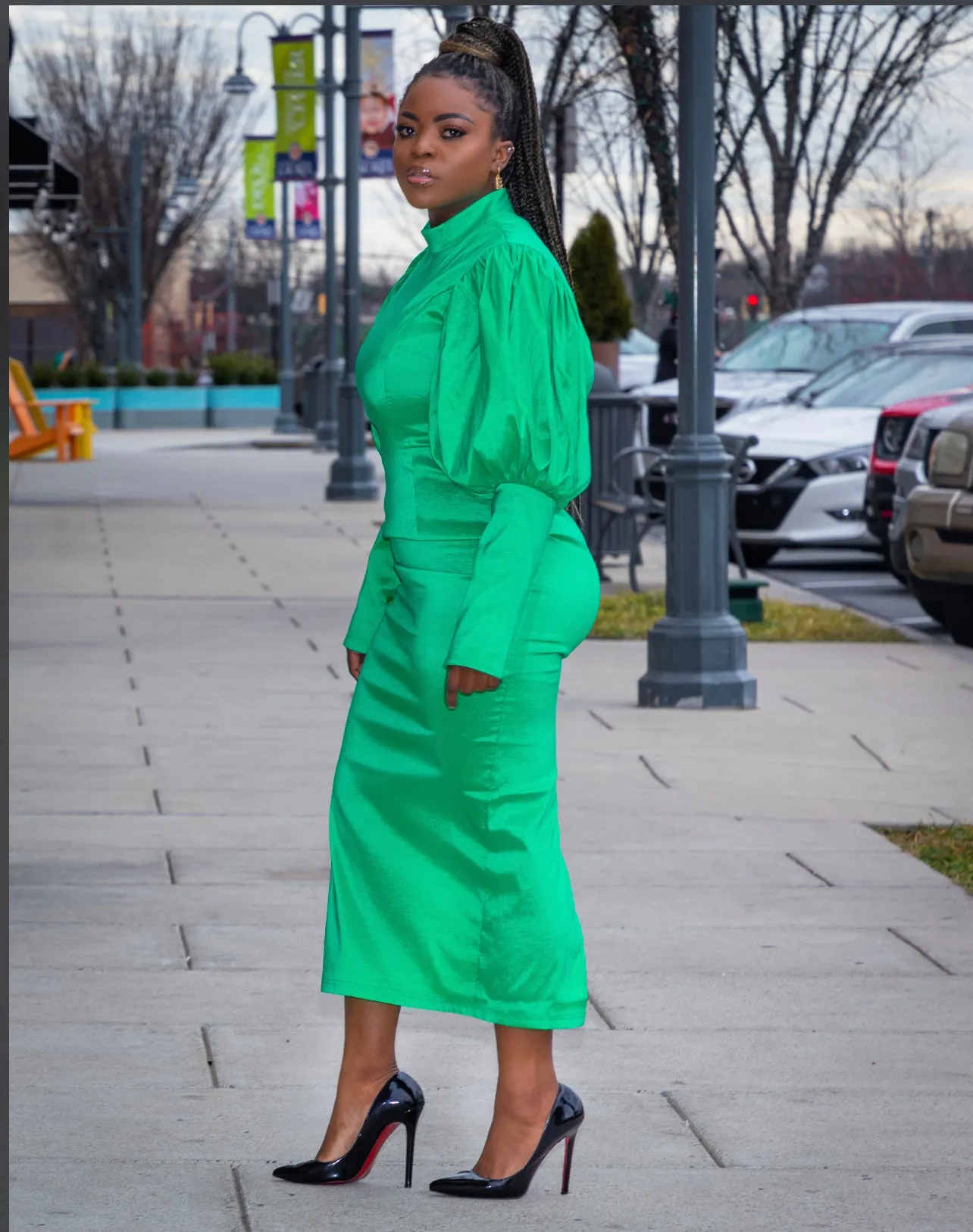 Green Round Neck Puff Sleeve High Waisted Midi Dress