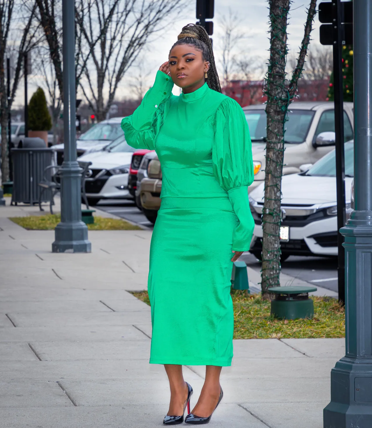 Green Round Neck Puff Sleeve High Waisted Midi Dress