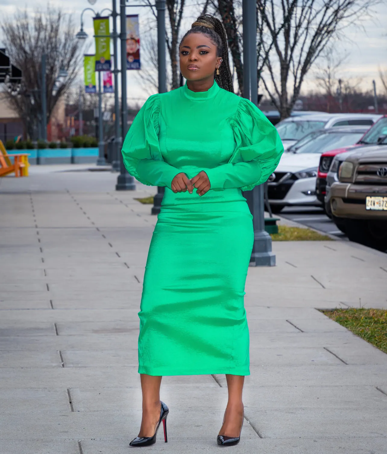 Green Round Neck Puff Sleeve High Waisted Midi Dress