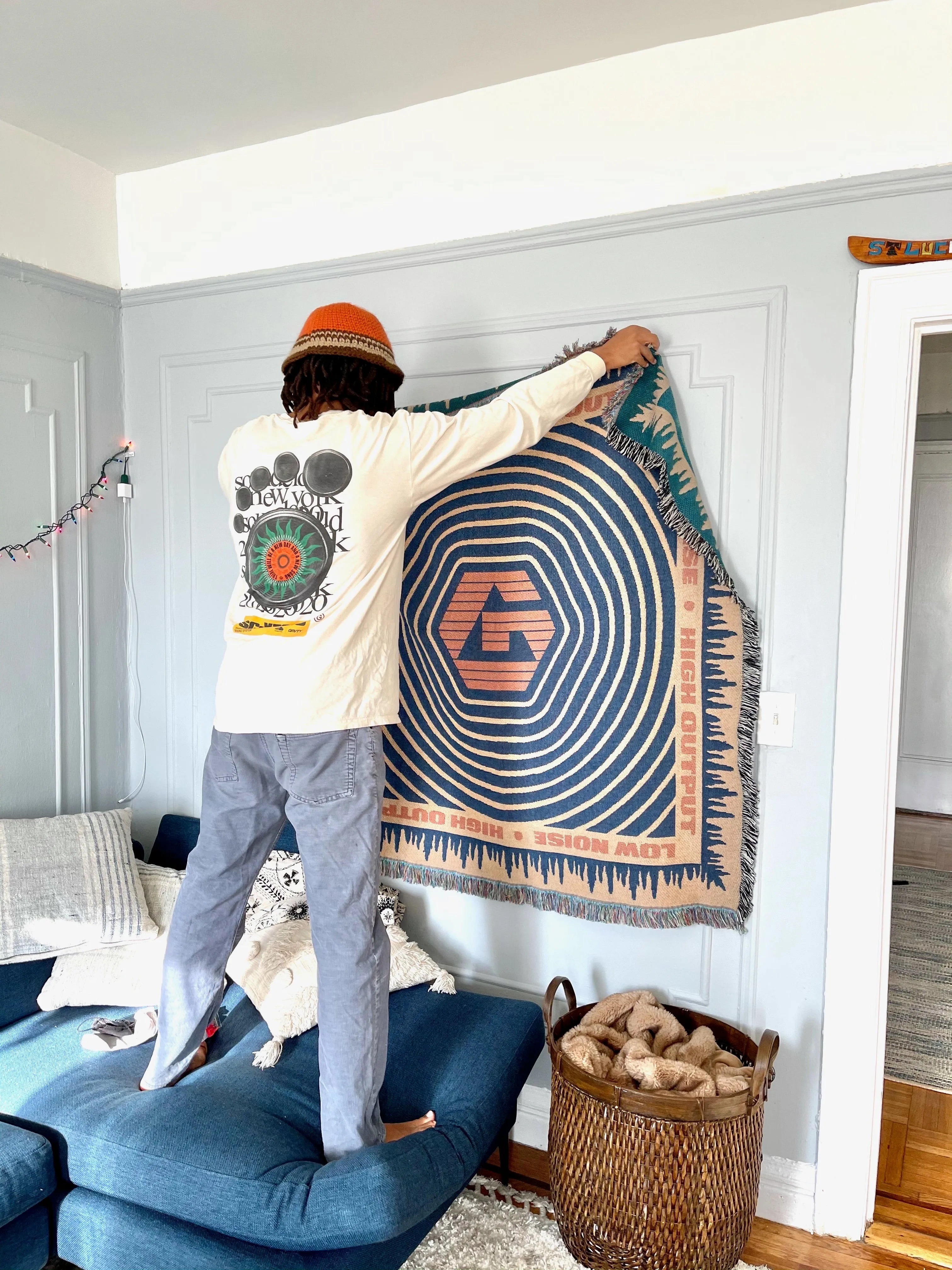 GRVTY "Low Noise, High Output" Woven Throw