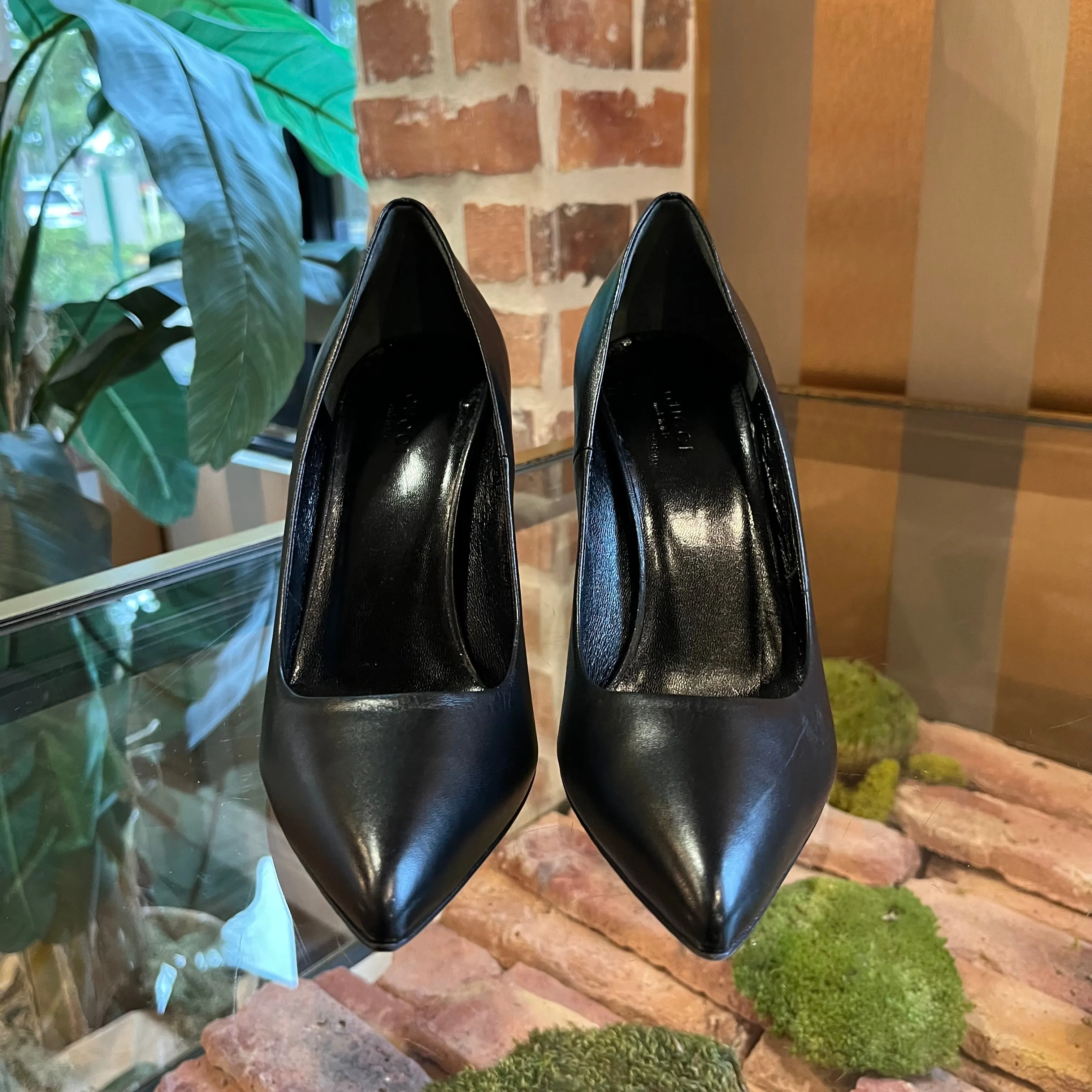GUCCI Bamboo Black Leather Pumps SZ 38
