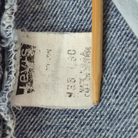 Levi's 550 Vintage 90s Cutoff Jean Shorts Denim Boho Distressed Baggy 38 RARE