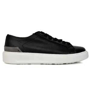 Low Top Sneakers