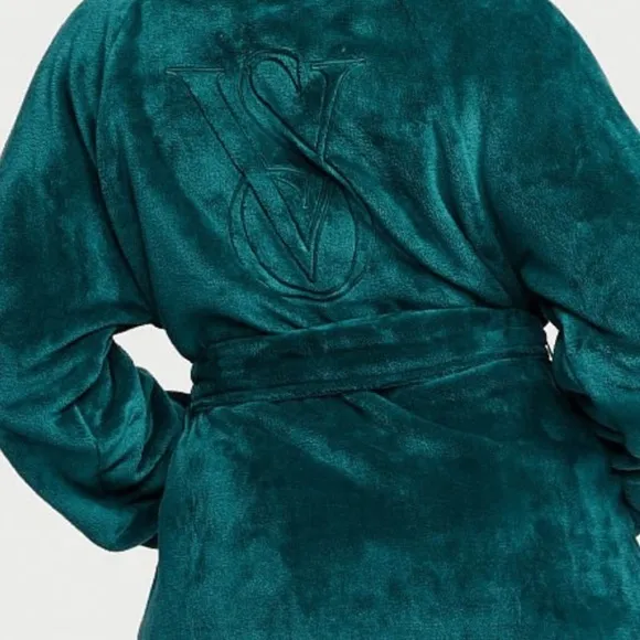 New! VS Victoria Secret Short Cozy Robe NWTS