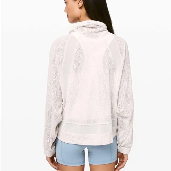 NWOT Lululemon In Depth Jacket *Lace in Light Chrome