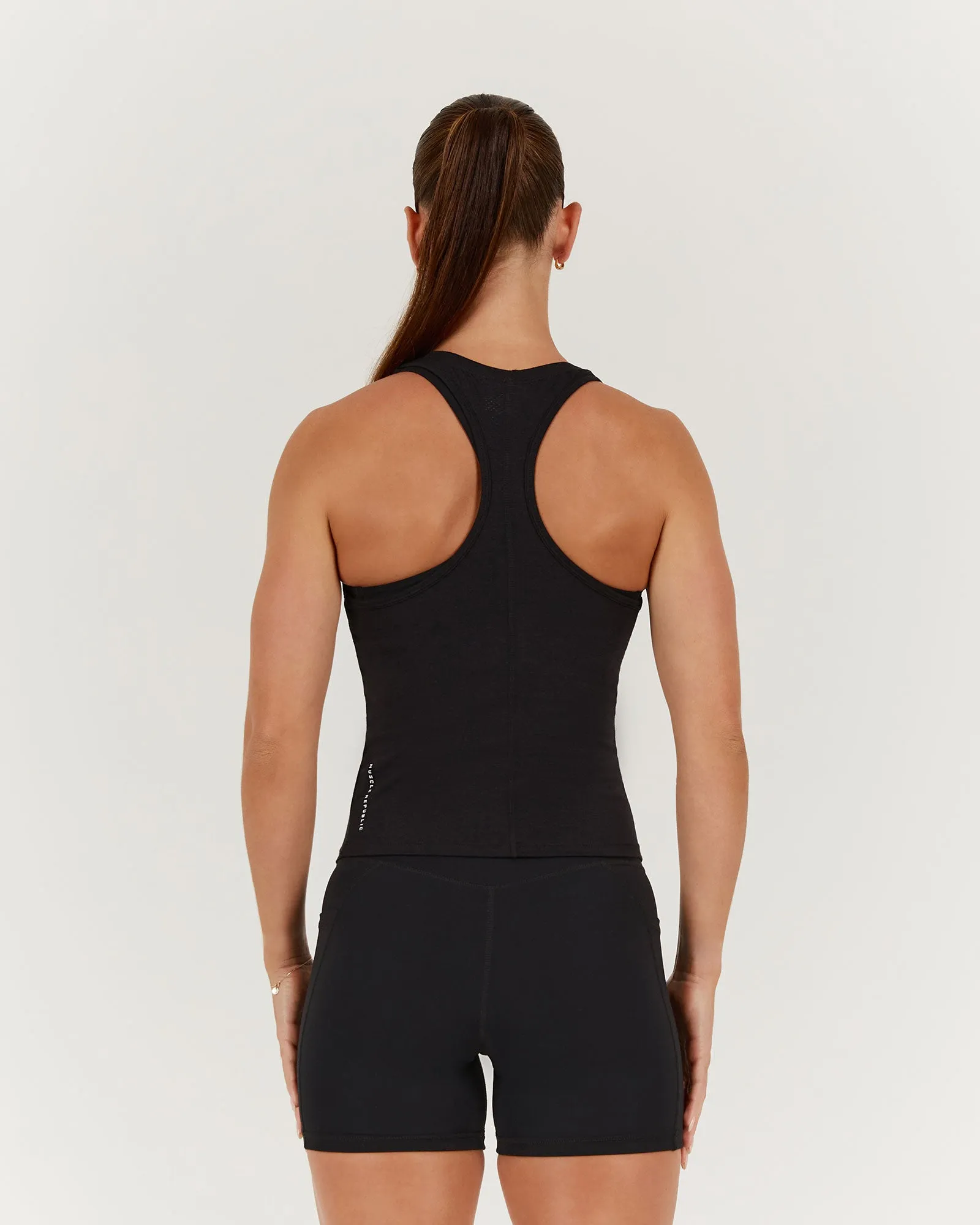 PACE TANK TOP - BLACK