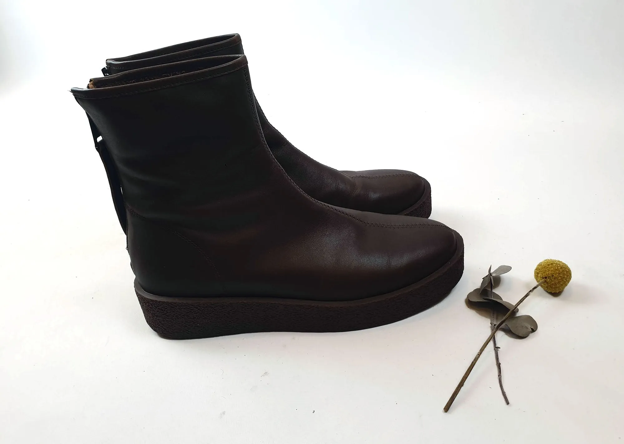 Radical Yes soft brown leather boots size 38