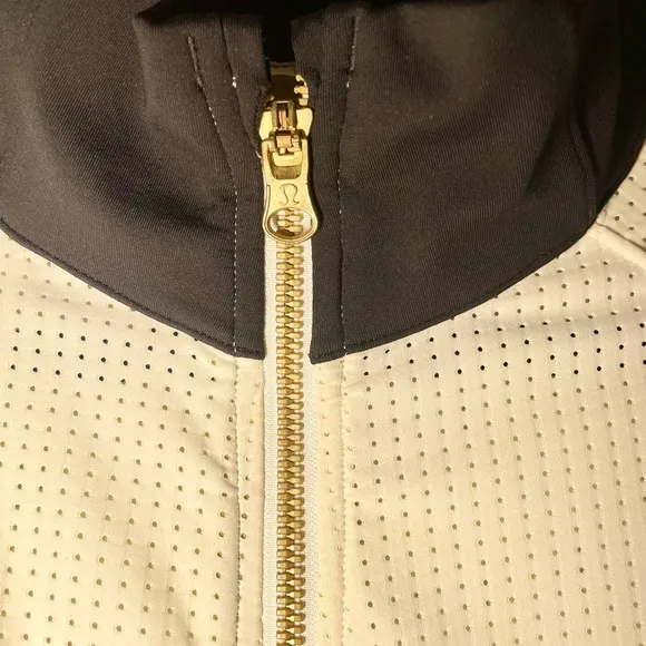 RARE Lululemon Sweaty or Not zip-up jacket