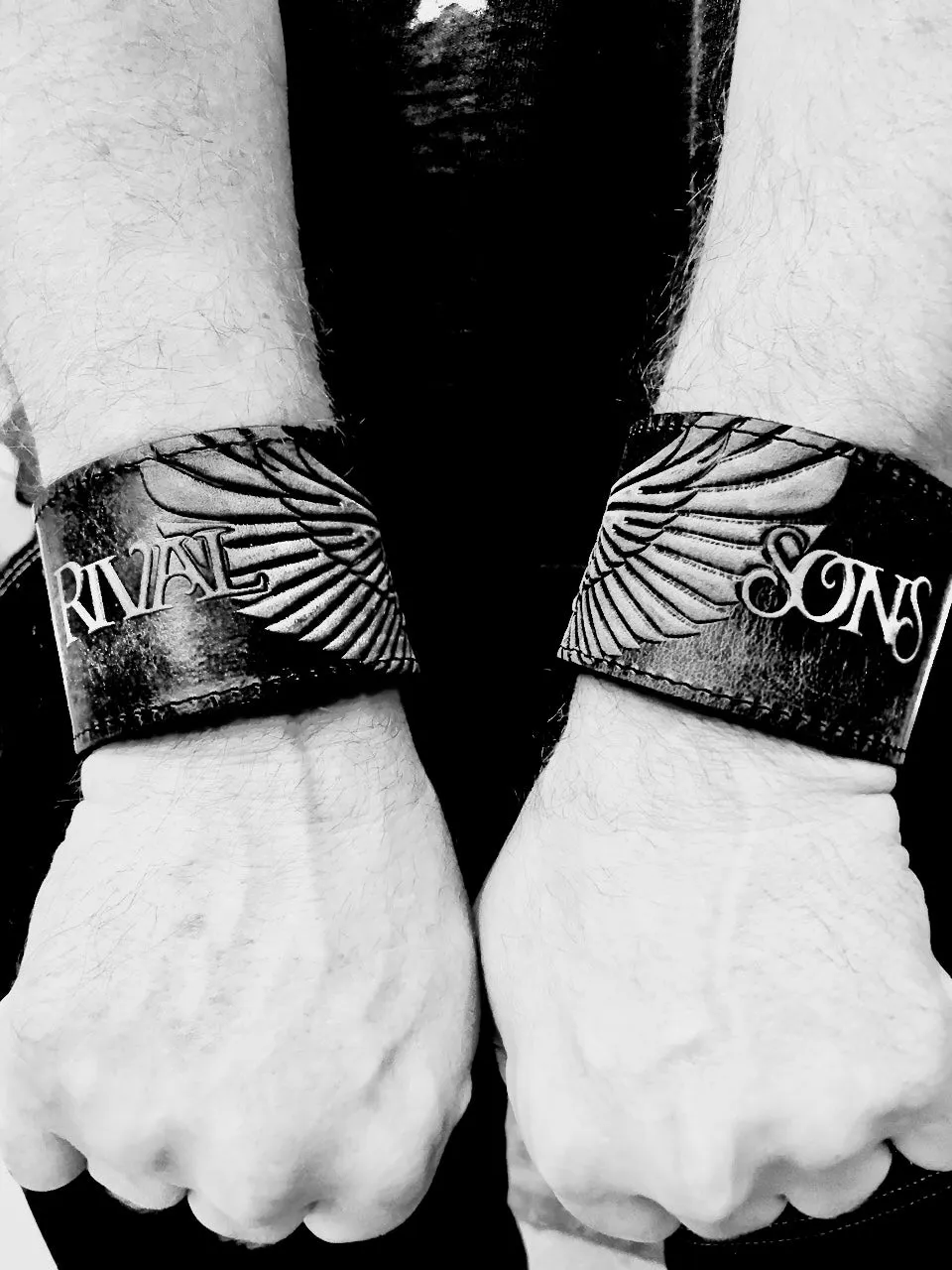 RIVAL SONS LIONS LEATHER CUFF SET