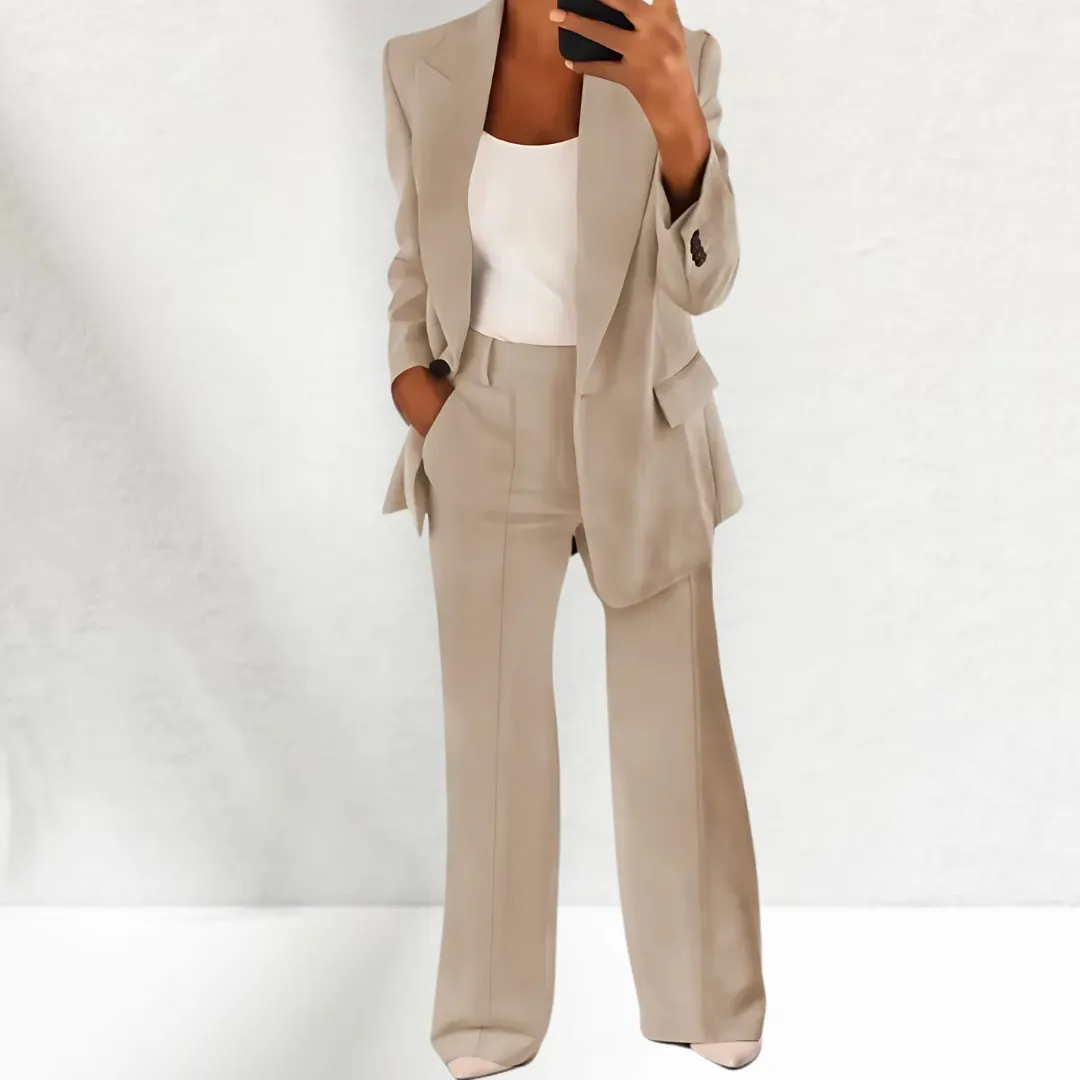 Teresa - Two-Piece Women's Suit