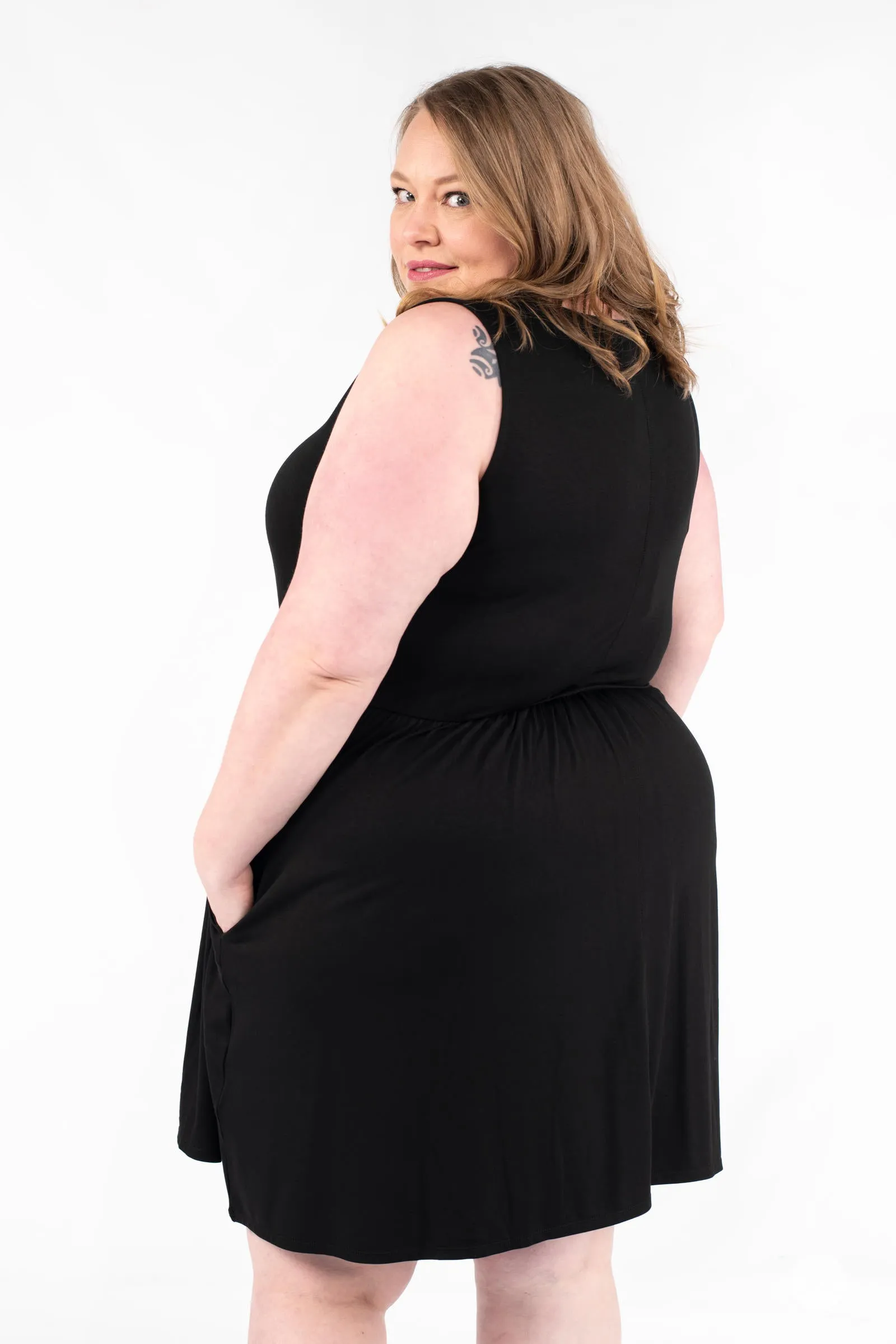 The Weekender Dress - Onyx