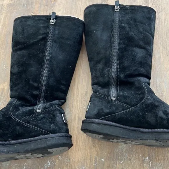 UGG Australia Retro Cargo Shearling Boot Women size 6 Black