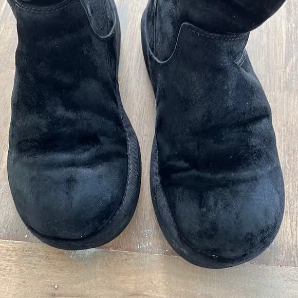UGG Australia Retro Cargo Shearling Boot Women size 6 Black