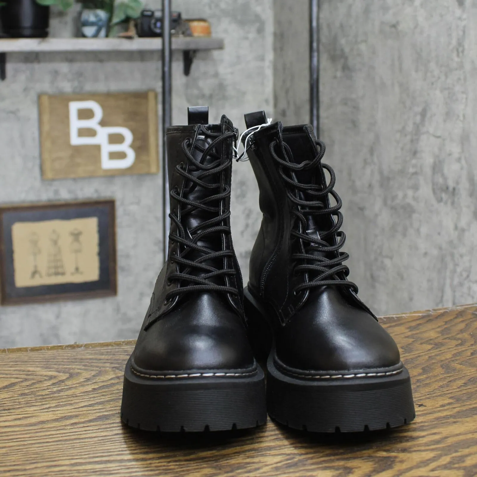 Wild Fable Women's Zea Combat Boots 87930209 Black 9M