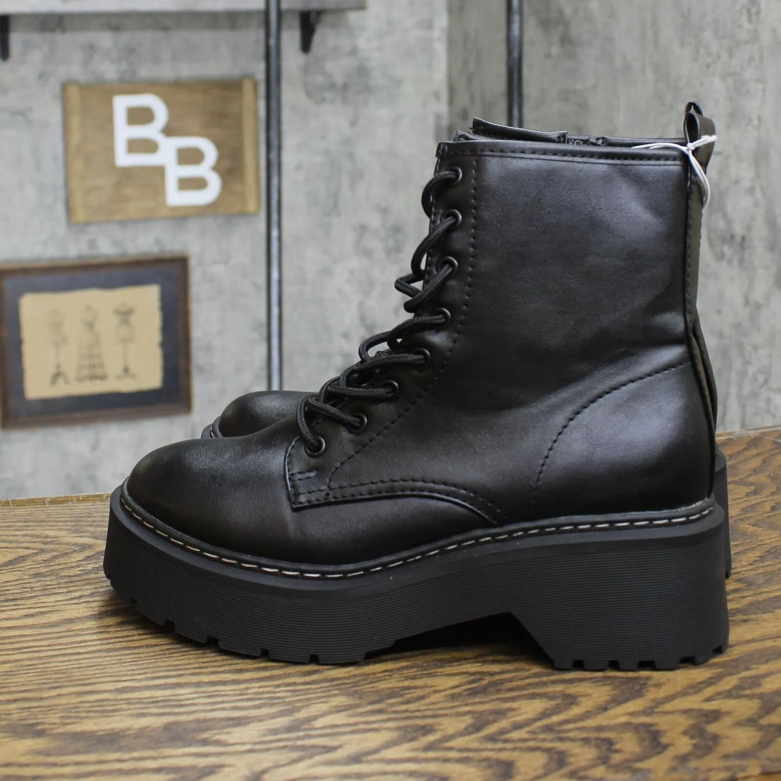 Wild Fable Women's Zea Combat Boots 87930209 Black 9M