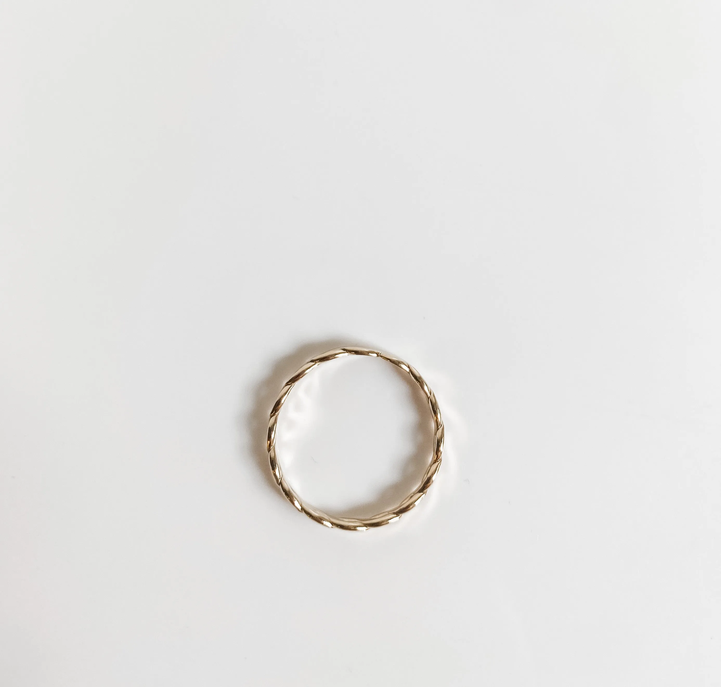 WOVEN RING