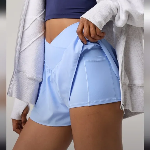 XS. S: Aerie Crossover Flowy Stretch Shorts