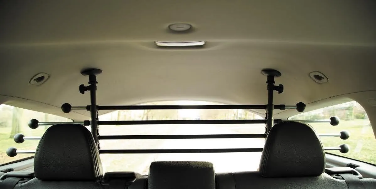 XtremeAuto® Durable Universal Deluxe Heavy Duty Dog Guard Pet Car Barrier Cage